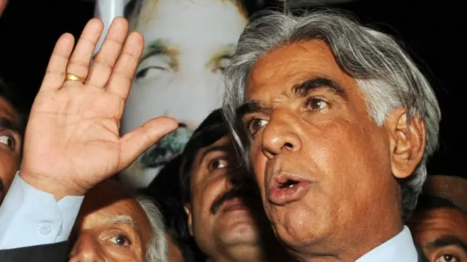 اگر ججز وکلا کی روزی روٹی کی راہ میں رکاوٹ بنیں گے تو وکلا اسے کسی صورت میں قبول نہیں کریں گے: علی احمد کرد