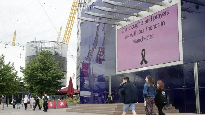 Polisi mengatakan sudah menangkap seorang pria dalam kaitan dengan serangan Manchester.