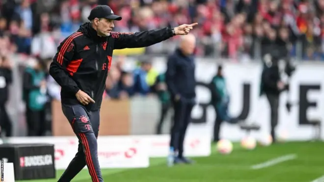 قاد توخيل البايرن إلى صدارة الدوري الألماني منذ بداية هذا الموسم