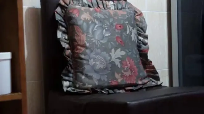 Chair wey dem dey use do vagina steaming