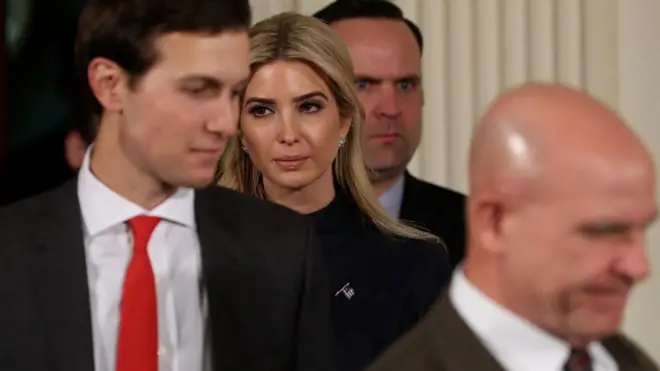 Con gái của Tổng thống Trump, Ivanka và chồng, Jared Kushner, có tài sản trị giá từ 240 triệu đến 740 triệu đô la, theo thông tin tiết lộ từ Nhà Trắng.