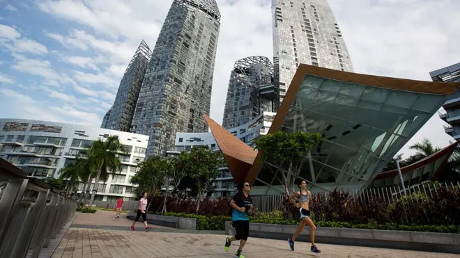 Vivir lujosamente en Singapur es muy costoso, pero existen alternativas para quienes buscan opciones más austeras.