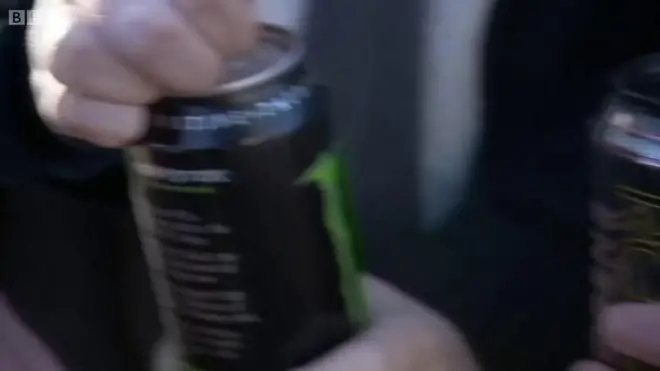 Кофеїн і цукор - чи шкодять енергетичні напої дітям?