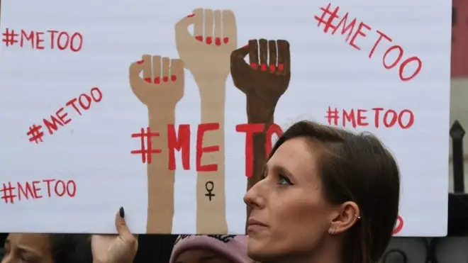 امراة وشعار me too