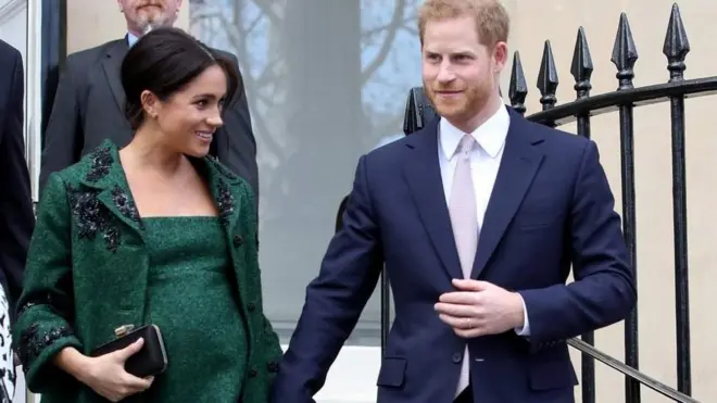 Sussex hersoqu və hersoginyası - şahzadə Harry və Meghan Markle