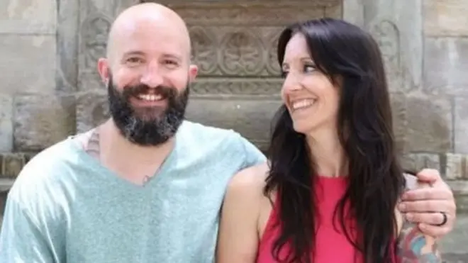 మాథ్యూ హాన్, ఆయన భార్య