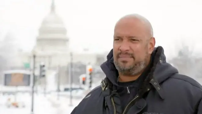 هل هذه أمريكا؟" ضابط كان في الخدمة أثناء هجوم أنصار ترامب على المبنى