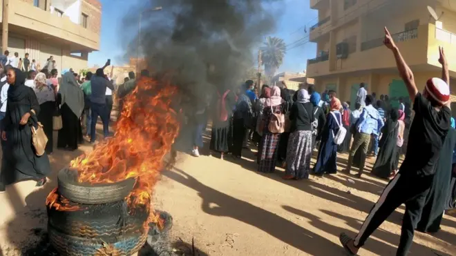 الاحتجاجات تواصلت على الرغم من إعلان الرئيس البشير عن التغييرات في الحكومة