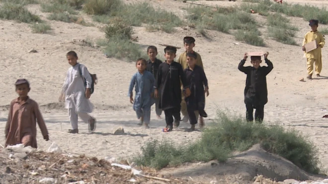 ہلاک ہونے والے افراد کے بچے یتیمی کی زندگی گزارنے پر مجبور ہیں