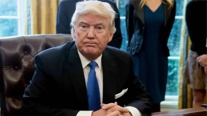 特朗普发推文说："明天将是国家安全的大日子。我们将修建隔离墙"