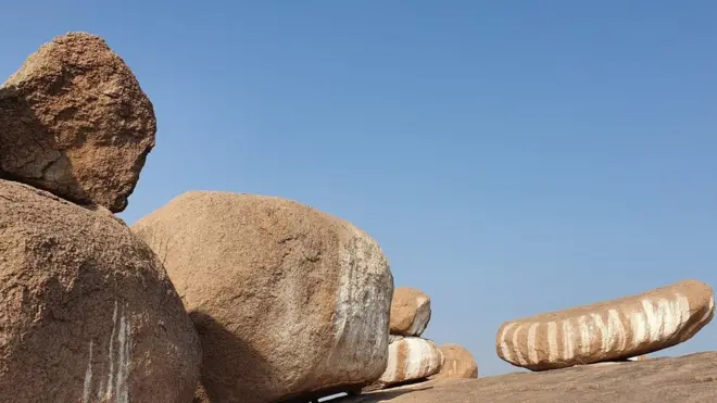 సేవ్ ఖాజాగూడ రాక్స్