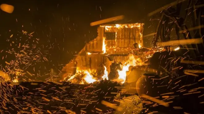 ریاست کی تاریخ کی مہلک ترین آگ کے نتیجے میں 228 افراد لاپتہ ہیں