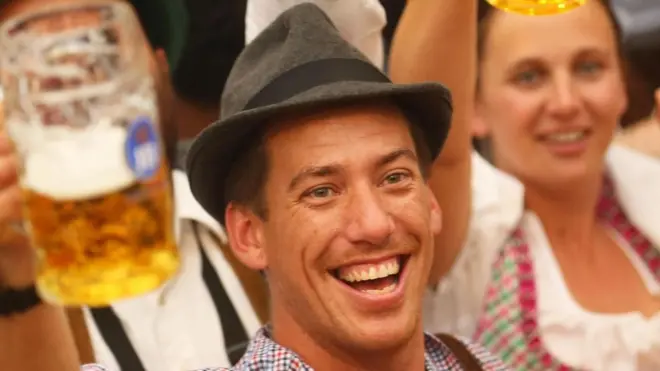 Más del 80% de los alemanes apoyan la Reinheitsgebot, aunque la ley sigue debatiéndose.