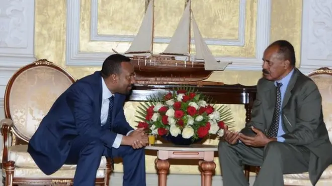 ቀዳማይ ሚኒስተር ኣብዪ ኣሕመድ ምስ ፕረዚደንት ኢሳይያስ ኣፈወርቂ