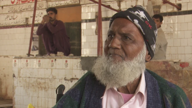 نذرالدین کہتے ہیں کہ یہ دکان برطانوی دور حکومت میں ان کے والد کو دی گئی تھی