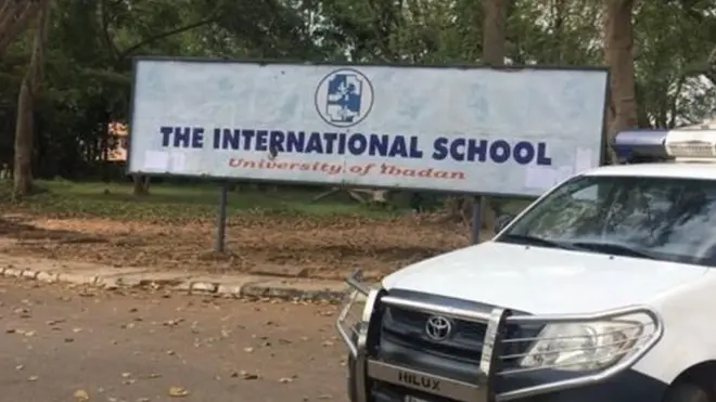 Àwọn òbí náà ní àwọn fẹ́ kí ilé ẹjọ́ náà ó dá sí ìfìdímúlẹ̀ ẹ̀tọ́ àwọn akẹ́kọ̀ọ́bìnrin tó jẹ́ ẹlẹ́sìn Islam lórí Hijab wíwọ̀ ní iléèwé náà