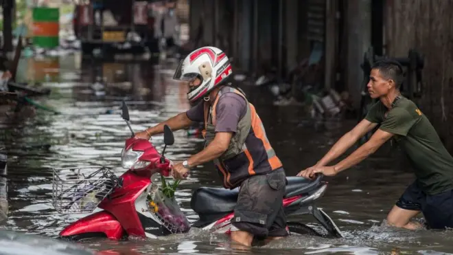 ภาพน้ำท่วมในกทม. วันที่ 14 ต.ค. 2560