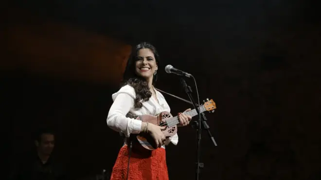 Conhecida no universo da música tradicional gaúcha, Shana Müller abriu debate ao criticar machismopay brokers roletacanções