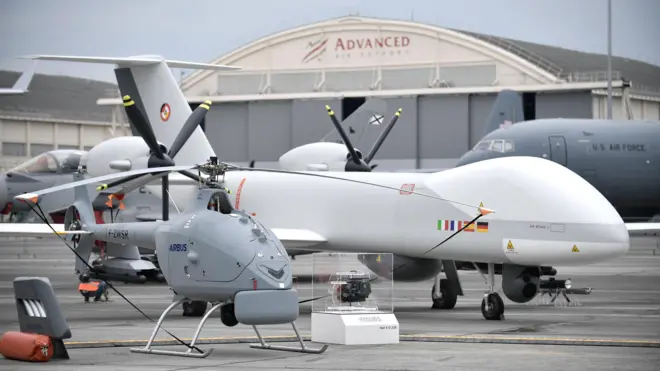 Дроны на Ле Бурже