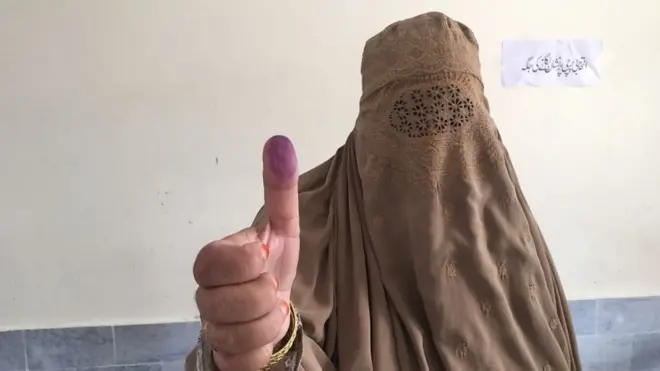 دیر کا شمار خیر پختوانخوا کے پسماندہ ترین اضلاع میں ہوتا ہے