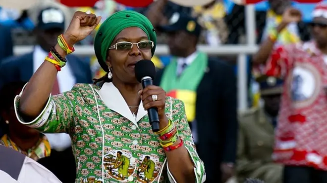 Mme Mugabe a révélé qu'elle encourage son mari à désigner son successeur.