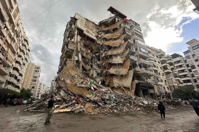 منطقه ضاحیه در جنوب بیروت که تحت کنترل حزب‌الله است مرکز بیشترین حملات از سوی اسرائیل قرار گرفته است 