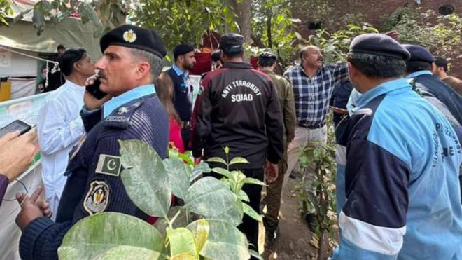 د عمران خان نیول