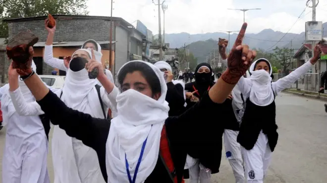 کشمیری لڑکیاں