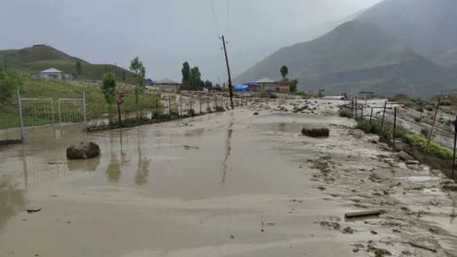 Qubanın kənd sakinləri deyirlər ki, "güclü sel bəzi kəndlərində evlərə və kənd təsərrüfatına ziyan vurub"