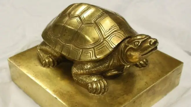 This royal seal, depicting a turtle, is thought to have been stolen during the Korean War