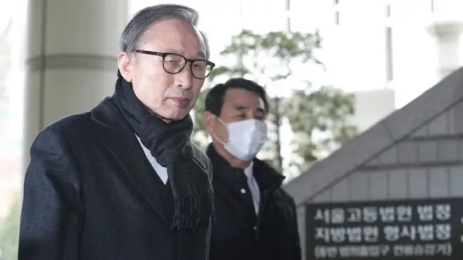 이명박 전 대통령은 특별사면 대상자로 선정돼 14년여의 형기와 미납 벌금 82억원을 면제받았다