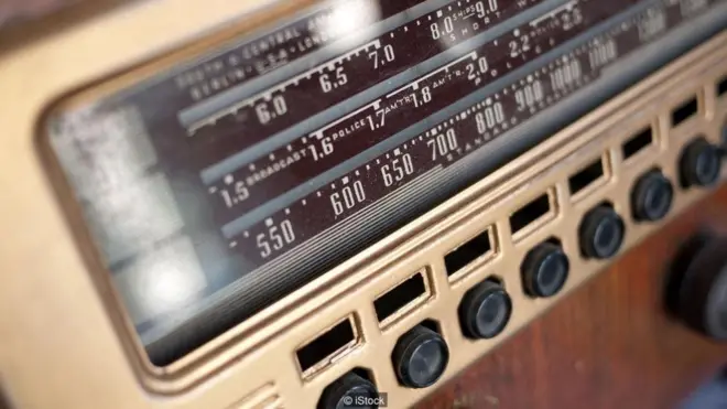 Ai cũng có thể nghe được đài Buzzer, chỉ cần dò tới tần số radio 4625 kHz là được