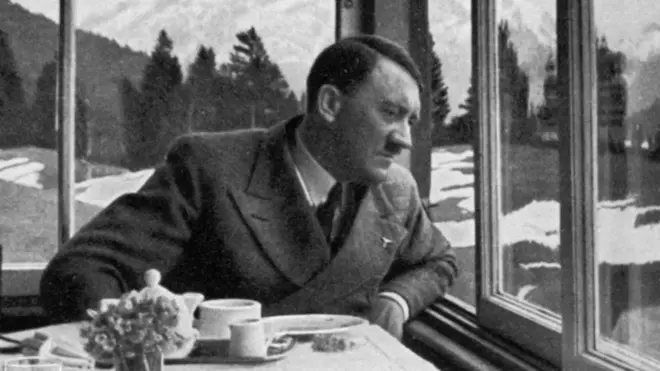 Адолф Хитлер