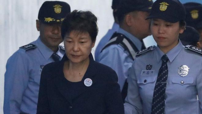 Park Geun-hye arrives in court in Seoul (23 May 2017)