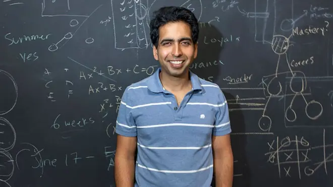 La Khan Academy fundada por Khan ofrece clases en másjogos de cassino roleta46 idiomas.