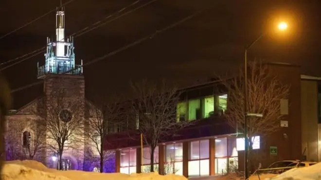 Pusat Kebudayaan Islam Quebec berada di area Sainte Foy di Quebec