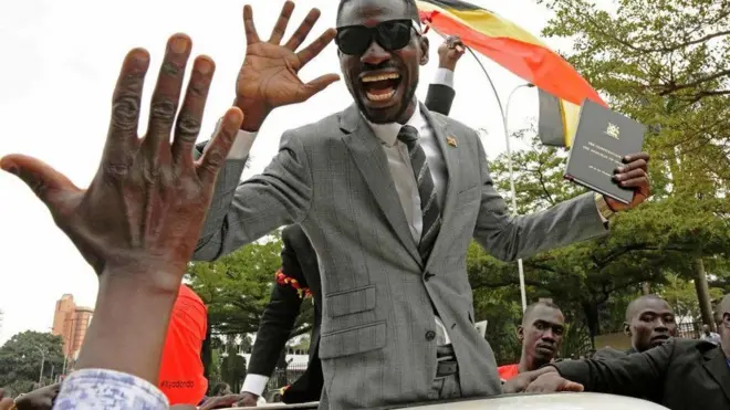 Bobi Wine im don get death threat because im no support di age-limit bill