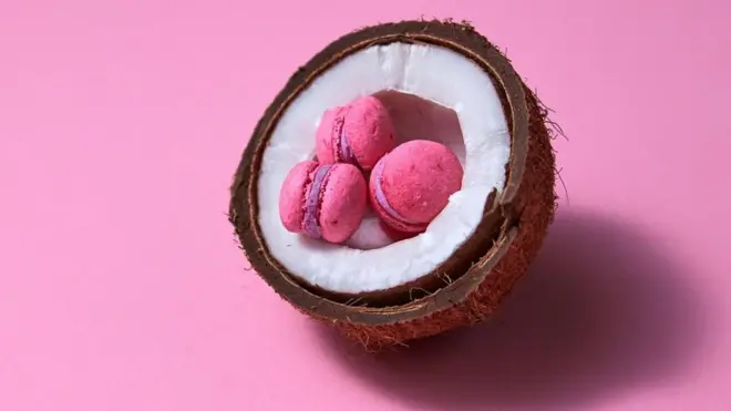 حلوى في قلب ثمرة فاكهة