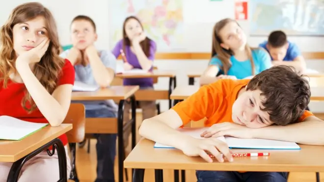 El calor hace que los estudiantes estén más distraídos y agitados.