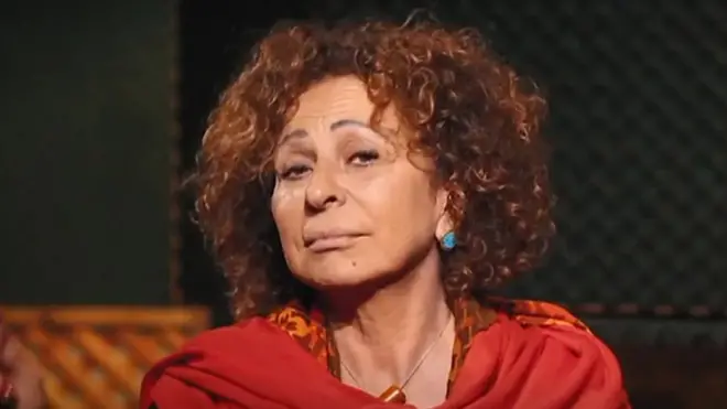 من أغنية وعدتني بالحلق