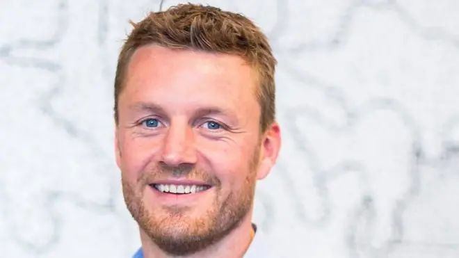 تشارلي ماكريغور، مؤسس مجموعة مساكن الطلبة التي تحمل اسم "فندق الطلاب"