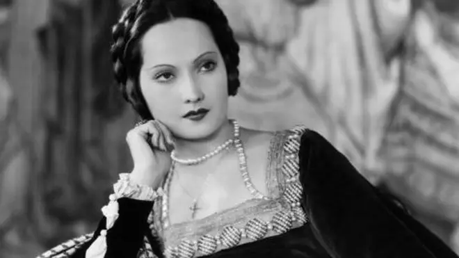 మెర్ల్ ఓబెరాన్