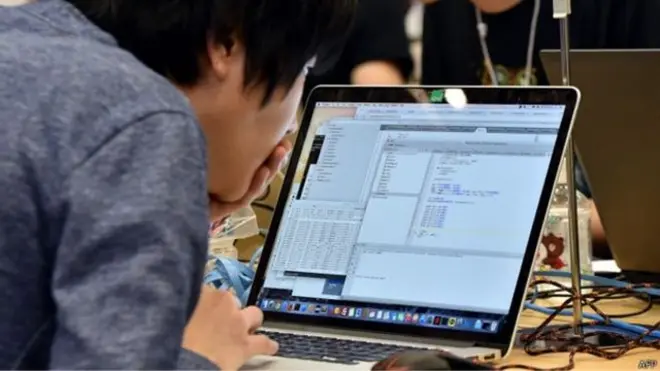 不少企业担心，如果种种监管继续加强，不久后可能自己员工的正常业务操作都无法进行。