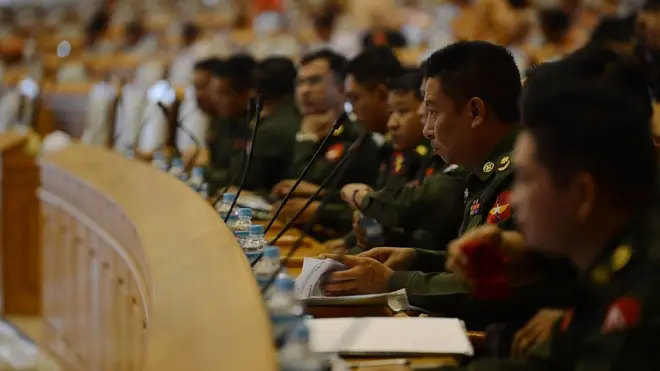 တပ်မေတော်သားကိုယ်စားလှယ်