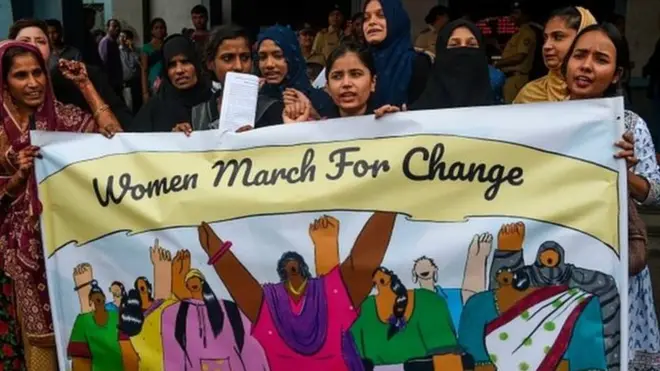 خواتین کے ستاھ جنسی زیادتی کے خلاف خواتین