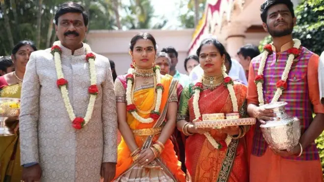 Bwana Reddy, Bibi Harusi na familia ya bwana harusi