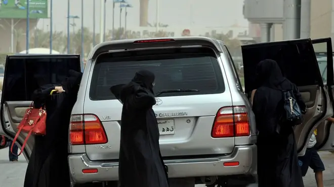 C'est le seul pays au monde où les femmes n'étaient pas autorisées à conduire.