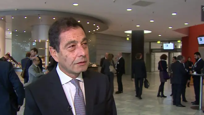 شرکت هواپیماسازی ايرباس، آماده است اولين هواپيما را تا یکماه و نیم دیگر به ایران تحويل دهد،