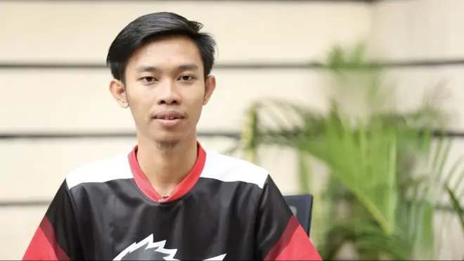 Ogziga tortmasdan shahvoniy oral jinsiy aloqa