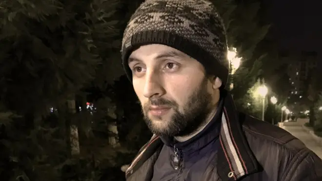 Arifin həyatdan gözlədikləri çox deyil, evinə gündəlik çörək aparsın, yetər